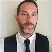 Disponibile ad insegnare a tutte le età